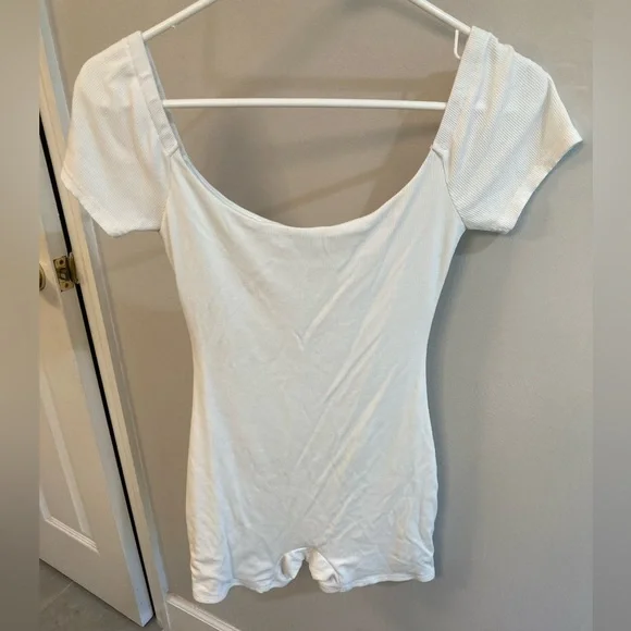 White Fox Places To Be Playsuit in White Size Small Ribbed - Picture 5 of 6